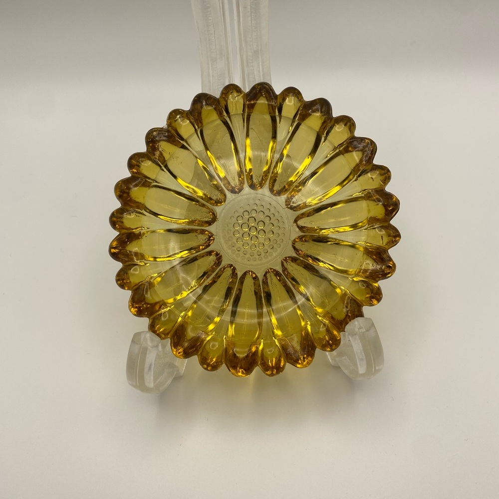Hazel Atlas vintage small glass yellow sunflower ash tray trinket tray 4 inches